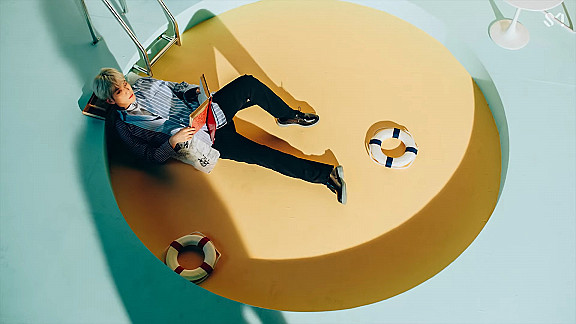 花요일 Blooming Day