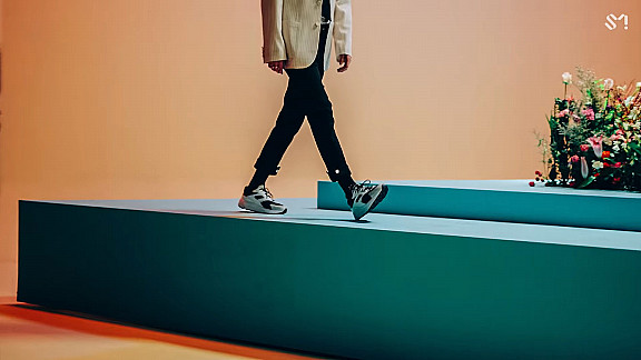 花요일 Blooming Day