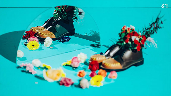 花요일 Blooming Day