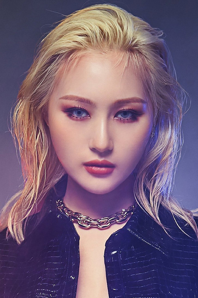 SIYEON image