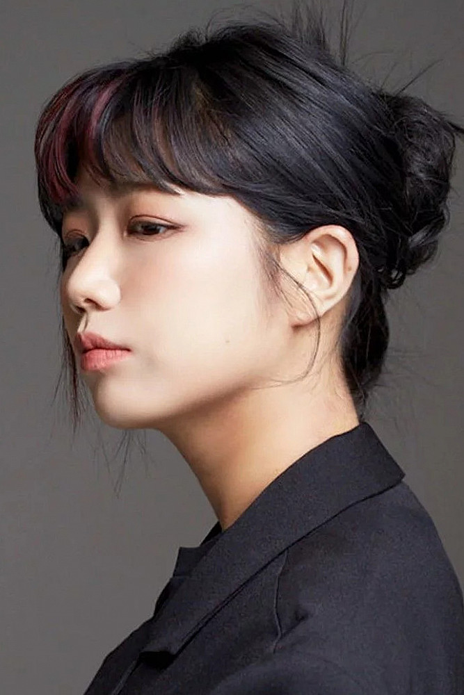 Ahn Ye Eun image