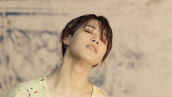 FAKE LOVE