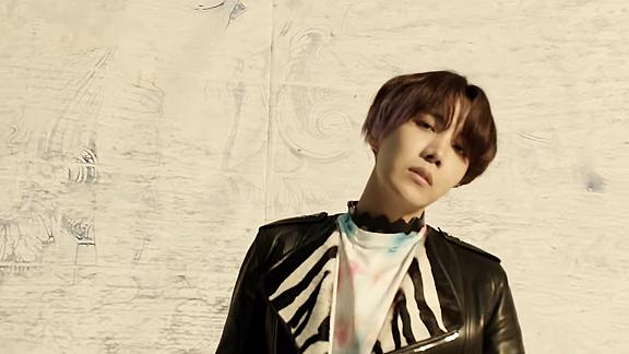 FAKE LOVE