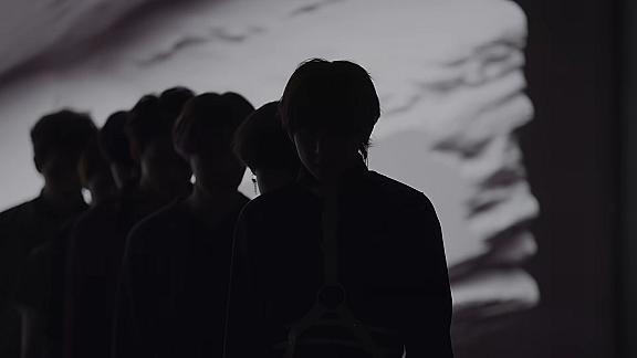 FAKE LOVE