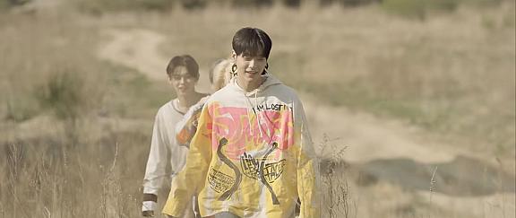 0X1=LOVESONG (I Know I Love You) feat. Seori