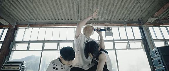 0X1=LOVESONG (I Know I Love You) feat. Seori