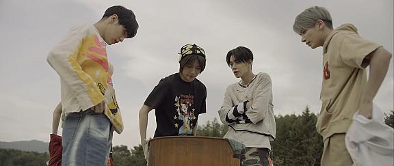 0X1=LOVESONG (I Know I Love You) feat. Seori